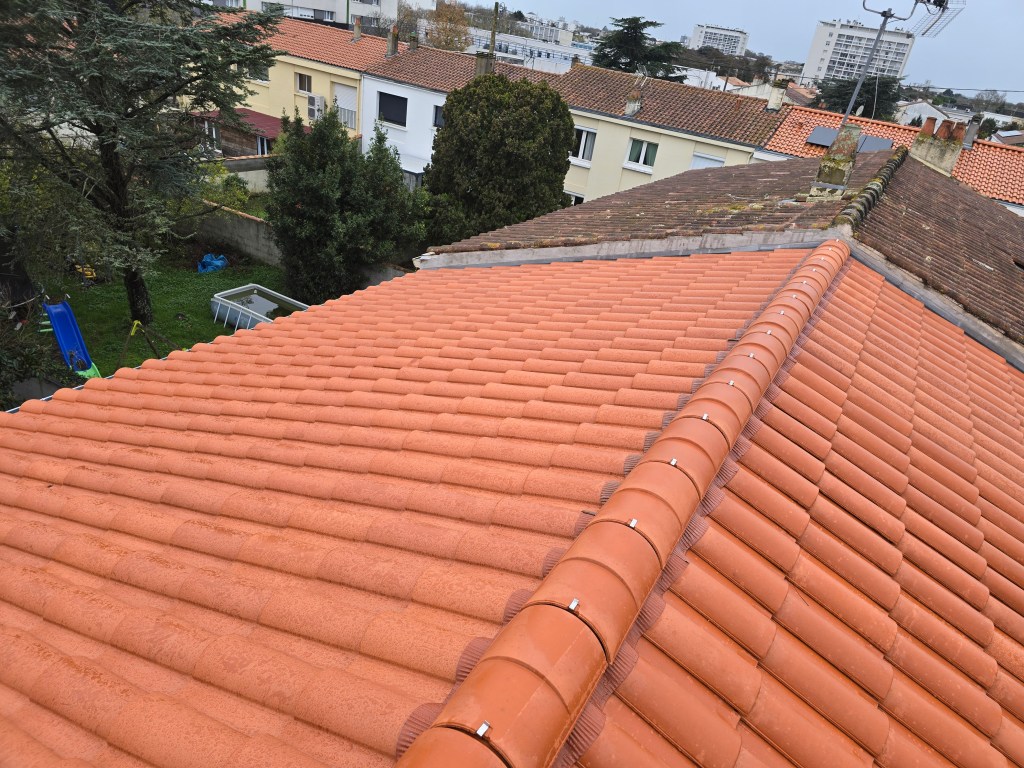 Travaux de toiture et zinguerie à La Rochelle par LPC Toiture
